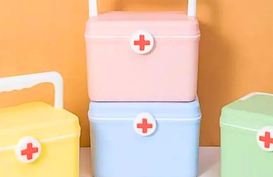 Portable 2 Tier First Aid Box | Plastic Medicine Storage Case with Lock - Image 5
