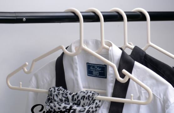 6 pcs Smart Hanger Set | Ultra-Slim Non-Slip Hangers with Notches - Image 4