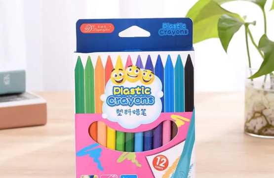 Multi-Color Crayons - 12 Colors Non-Stick, Washable Kids Art Crayons - Easy to Clean Painting Plastic Crayon Set