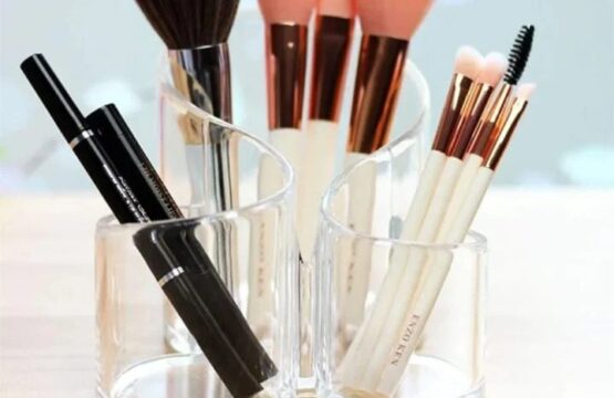 3 In 1 Plastic Cosmetic Organizer - Image 3