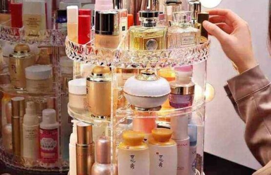 360 Degree Rotating Cosmetic Storage BoxMakeup Organizer - Image 3