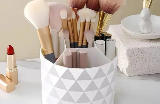 Diamond Rotating Brush Organizer - Image 2