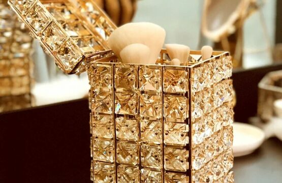 Fashion Golden Crystal Dressing Table Makeup Brush Organizer Pen Holder With Lid - Image 2