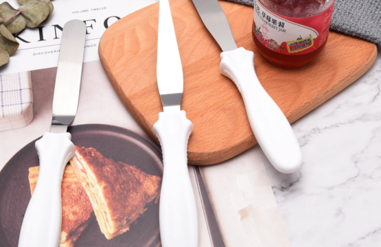 Stainless Steel Cake Icing Spatula - Image 4