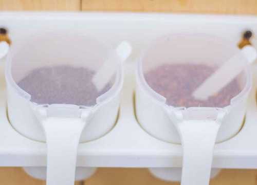 Appollo Chilli Spice Rack | Lightweight & BPA-Free Spice Organizer with Spoons - Image 3
