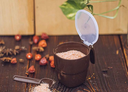 Appollo Chilli Spice Rack | Lightweight & BPA-Free Spice Organizer with Spoons - Image 5