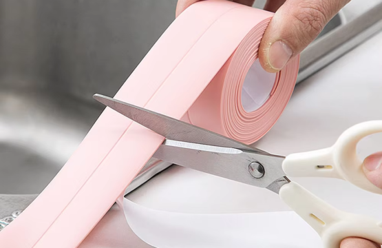 PVC Waterproof Wall Sticker Self-adhesive Sink Stove Crack Strip Kitchen Bathroom Bathtub Corner Sealing Waterproof Tape