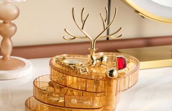 Deer-Shaped Jewelry Display Stand - Image 4