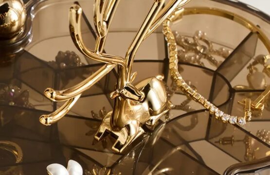 Deer-Shaped Jewelry Display Stand - Image 5