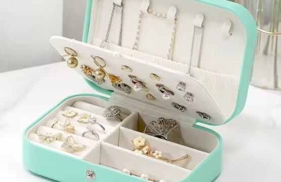 Medium Capacity Jewelry Box Creative Portable Travel Storage Box - Image 5