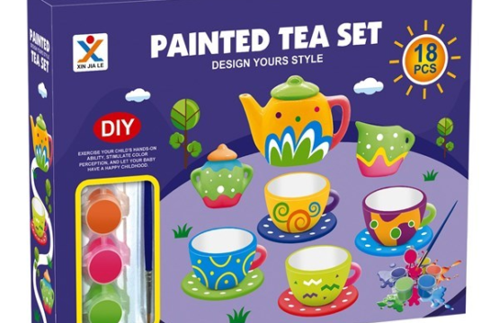 Ceramic tea set, for decoration, in a box