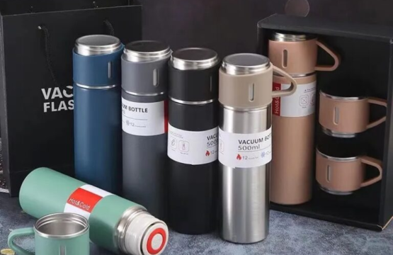 500ml Stainless Steel Vacuum Insulated Bottle With 3 Cups - Image 5