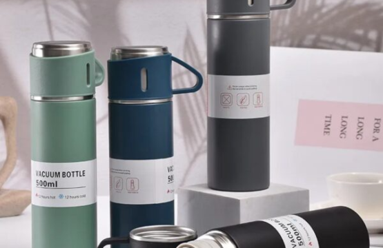 500ml Stainless Steel Vacuum Insulated Bottle With 3 Cups - Image 4