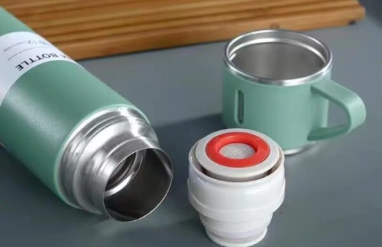 500ml Stainless Steel Vacuum Insulated Bottle With 3 Cups - Image 3