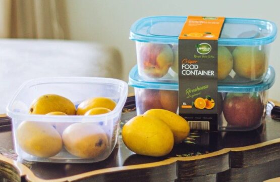 Set of 3 Crisper Food Containers Food Storage Boxes Made from Food Grade Material with Multiple Size Options - Image 4