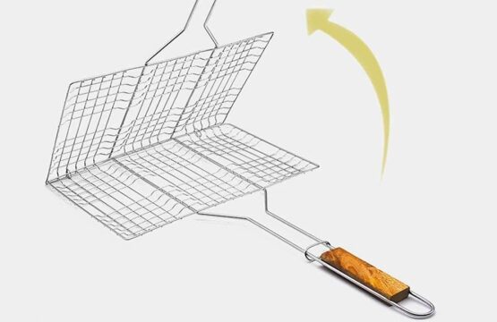 Portable Barbecue BBQ Grill Net Basket Roast Grilling Tray with Wooden Handle