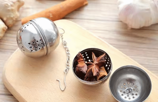 Stainless Steel Mesh Tea Ball Infuser