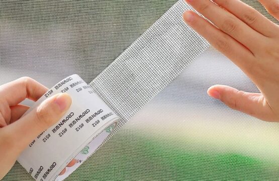 Window Screen Net Repair Tape Self Adhesive Fiberglass Mesh Roll 200 x 5cm - Image 3