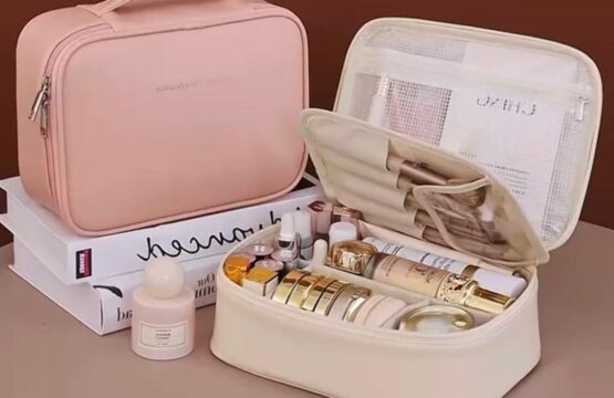 PU Leather Double Layer Makeup Bag Large Capacity Cosmetic Bag Luxury Cosmetics Womens Travel Organizer (Mix/Random colour) - Image 3