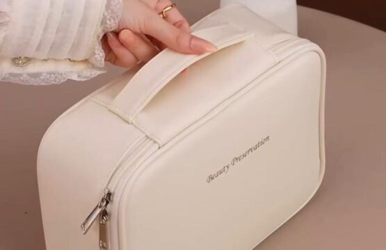 PU Leather Double Layer Makeup Bag Large Capacity Cosmetic Bag Luxury Cosmetics Womens Travel Organizer (Mix/Random colour)