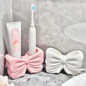 A Nordic-Style Irregular Bow-Shaped Makeup Brush Storage Box