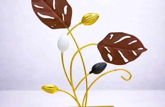 Modern Metallic Leaf & Bud Decorative Table Motif