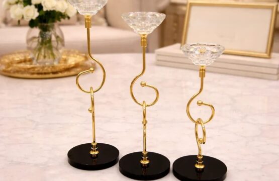 Modern Swirl Crystal 3 Piece Luxury Candle Stand